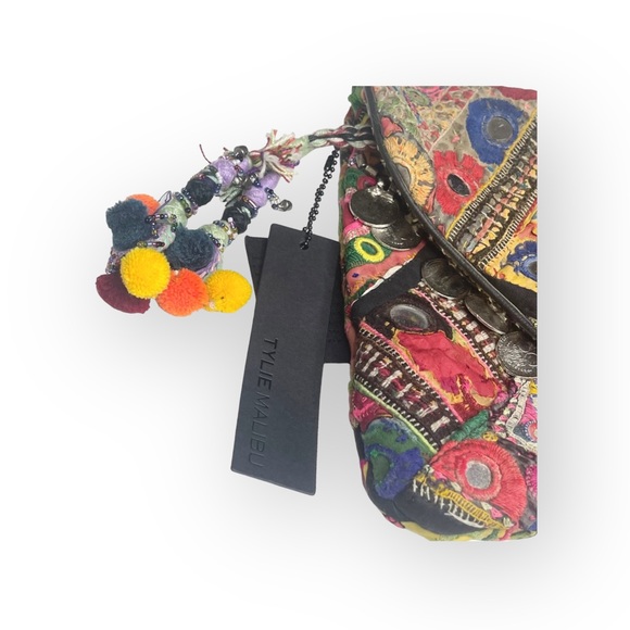 new Anthropologie x Tylie Malibu ༄ Prana Clutch ༄ OOAK Vintage Kantha Material ༄